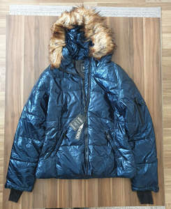 Chaqueta acolchada con piel para hombres y mujeres Nuevo diseño Nuevo estilo 2023 Fabricantes de diseño personalizado unisex - Product Image 3