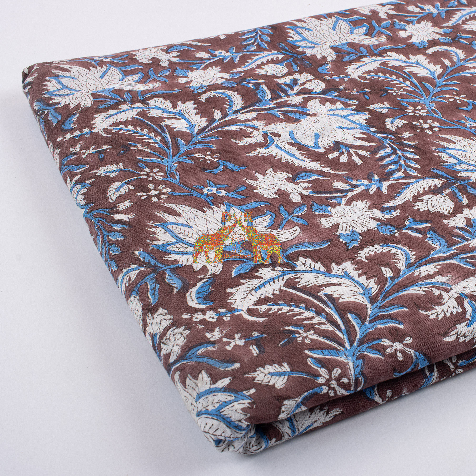 สีน้ำตาล