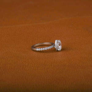 Thanh lịch cổ điển 14kt rắn mạ vàng Nhẫn đính hôn phòng thí nghiệm tạo ra hình bầu dục cắt kim cương nhỏ cắt kim cương ẩn Halo IGI giấy chứng nhận - Product Image 3