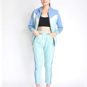 Conjunto Deportivo con Capucha para Mujer, Estilo Único y Ecológico, Color Sólido, 100% Algodón, en Venta Online - Product Image 4