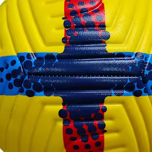 Alaay Ballon de football personnalisé graphique cousu à la machine Taille 5 Football souple en caoutchouc PU Matériau personnalisable - Product Image 2