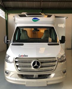 Autocaravana de Aluminio de Lujo Azul Oscuro para 6 Personas con 6 Asientos de Viaje para Acampar DE - Product Image 5