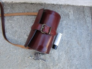 Sac Boston en cuir léger pour dames sac à main pour femmes avec fermeture à glissière sac de maquillage cylindrique LCYB-0021 - Product Image 6