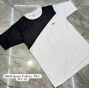 เสื้อยืดสีดำและสีขาวนุ่มใส่สบายสำหรับผู้ชายเสื้อยืดลำลองแขนสั้นผ้าคอตตอนสำหรับผู้ชาย - Product Image 2