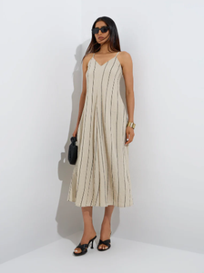 ชุดเดรสทรงเอลายทางสีเบจสำหรับตู้เสื้อผ้า - Product Image 1