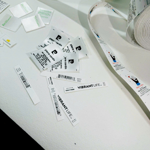 Etiquetas de Algodón/Satén para Prendas de Vestir, Hechas en Vietnam, para Coser, Impresión Digital en Serigrafía, Lavables, Diseño Personalizado, Venta al Por Mayor - Product Image 4