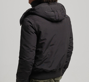 แจ็คเก็ตบอมเบอร์ขนเป็ดสีดำแนวสตรีทเสื้อโค้ทตัวสั้นสำหรับผู้ชายกันน้ำมีปกตั้งและชายเสื้อแจ็คเก็ตผู้ชาย - Product Image 2