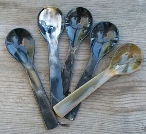 VAISSELLE Couverts uniques de style animal Cuillère polie en corne de buffle de boeuf naturel Décoration de table de restaurant au design unique - Product Image 3