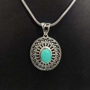 จี้เงินสไตล์ชนเผ่าลายกากบาท น้ำหนัก 11.2 กรัม ประดับด้วยเทอร์ควอยซ์แบบฝังขอบ  จี้เครื่องประดับทางศาสนา - Product Image 1