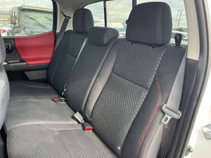 Toyota Tacoma SR5 Usada de 2023 - Product Image 3