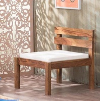 Ensemble de canapé d'extérieur pliable moderne en bois de manguier, table basse en bois massif avec finition naturelle pour une utilisation dans les fermes et les cours