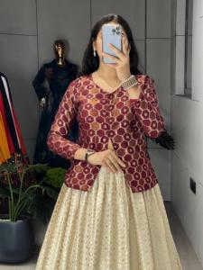 ผ้าไหมแจ็คการ์ดทอจากอินเดีย - Product Image 2