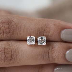 Boucles d'oreilles clous en diamant taille Asscher, à visser, design solitaire élégant - Product Image 6