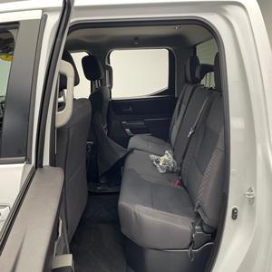 ¡Oferta Imperdible! Toyota Tundra SR5 2024 Súper Limpia, 3.4L V6, Tracción en las Cuatro Ruedas, Automática, Blanca, Camioneta de Lujo - Product Image 4