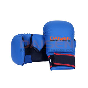 Gants de karaté fabriqués au Pakistan, prix bas, haute qualité, confortables, en cuir, pour unisexe - Product Image 4