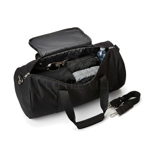 Sac de sport premium avec compartiment principal spacieux, bandoulière réglable, poignées durables, design personnalisé, fermeture éclair pour voyage, sport et gym - Product Image 6