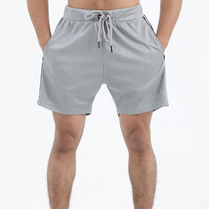 2025 nuevos pantalones cortos de Yoga al aire libre ocio correr transpirable suelto Anti-caminar pantalones cortos deportivos hombres ropa de gimnasio tiro deportivo saludable - Product Image 2
