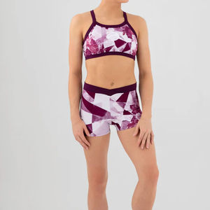 Conjunto de Sujetador Deportivo y Pantalones Cortos de Yoga con Espalda Cruzada para Mujer - Soporte Ligero, Contorno Moldeador para Pilates, Entrenamiento de Bajo Impacto y Yoga - Product Image 1