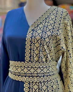 Abaya de lujo de Dubái para adultos, seda hecha a mano con cristal y detalles bordados - Product Image 4