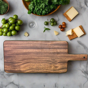Planche à découper en bois naturel personnalisée planche à légumes rectangulaire faite à la main accessoire de cuisine au design unique - Product Image 4