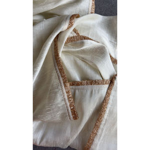 Elegante Sari de diseñador de gasa con conjunto de blusa para bodas Conjuntos de Sari de diseñador asequibles con blusa para Bodas de presupuesto - Product Image 3