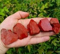 Vente en gros de pierres de jaspe rouge naturelles de haute qualité, forme irrégulière, pour la fabrication de bijoux, la décoration de la maison, objets de collection