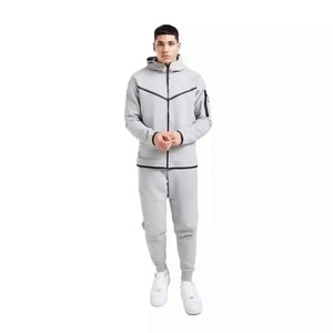 Conjunto Deportivo Unisex Personalizado de Dos Piezas, Ecológico, Estilo Urbano, para Gimnasio y Entrenamiento, en Tejido Técnico - Product Image 1