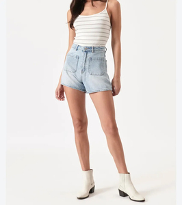 Nuevos pantalones cortos de mujer con estilo a precio barato de fábrica, pantalones cortos de mezclilla cómodos para mujer recién llegados con logotipo personalizado, color y tamaño - Product Image 4