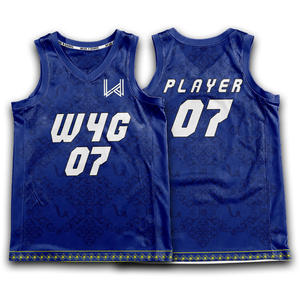 Conjunto de Uniforme de Baloncesto Reversible Personalizable para Hombre, 100% Poliéster, Secado Rápido, Transpirable, que Absorbe la Humedad - Product Image 4