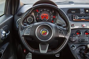 FIAT 500 ABARTH 2013 d'occasion, conduite à gauche/droite - Product Image 2