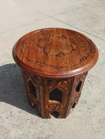 Vente en gros Table basse d'appoint moderne en bois de manguier avec design sculpté à la main pour le salon Table de chevet à montage facile