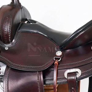 Selles de cheval de service OEM Selles de cheval légères fabriquées au Pakistan Selles de cheval teintes unies - Product Image 6
