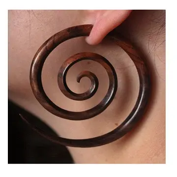 Beste Wahl hölzernes Material zur Herstellung von Ohrringen, Öko-Holz Blume Bambus Perle Schale Rattan-Ohrring für Damen Großhandelspreis