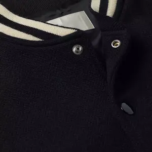 Chaqueta de bombardero universitaria de diseño de béisbol personalizada para hombre, chaqueta de utilidad ajustada Coreana de colores sólidos, decoración de patrón para invierno - Product Image 5