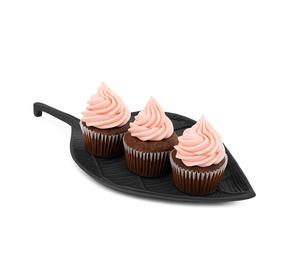 Plateau en métal en aluminium fabriqué à la main de couleur noire mate magnifiquement adapté pour les chocolats, les bonbons et la décoration de table sophistiquée - Product Image 1