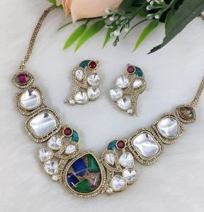 Conjunto de Collar y Pendientes Polki con Diseño de Pavo Real, Perfecto para Bodas, Ocasiones Festivas, Estilo Moderno y Étnico - Product Image 6