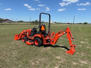 2024 Tractor utilitario Kubota 2017 4WD - Product Image 4