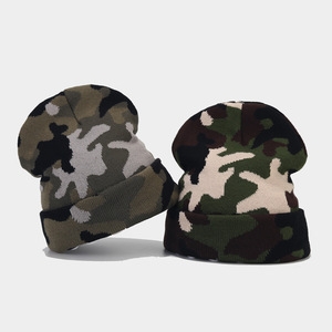 Camuflaje gráfico logotipo personalizado impreso Jacquard Knit Beanie exterior invierno acrílico personalizado Camo alta calidad secado rápido transpirable - Product Image 5