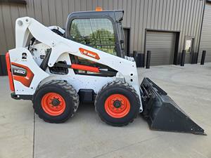 Cargadora de Ruedas Bobcat S650/S70 2023 con Motor Diésel Kama de 92KW, Carga Nominal de 362 kg, Caja de Cambios y Bomba - Product Image 2