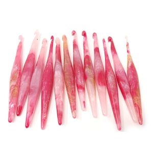Ganchos de ganchillo de resina de varios colores y de un solo color hechos a medida en acabados ergonómicos, ideales para tiendas de suministros de hilo de tejer - Product Image 4