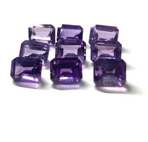พลอยธรรมชาติ อเมทิสต์ 1 กะรัต ทรงคุชชั่น พลอยแท้บริสุทธิ์จากแซมเบีย สีเขียว ได้รับการรับรองจาก IGI สำหรับงานแฟชั่น - Product Image 4
