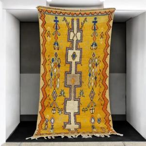 Tapis marocains authentiques faits à la main en laine, motifs berbères traditionnels, styles vintage et modernes pour la décoration intérieure - Product Image 1