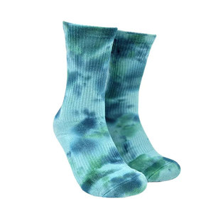 Vente à chaud Chaussettes de lavage à l'eau personnalisées couleur unie hommes femmes décontracté confortable Polyester Nouvelle arrivée Chaussettes de sport de lavage à l'eau - Product Image 3