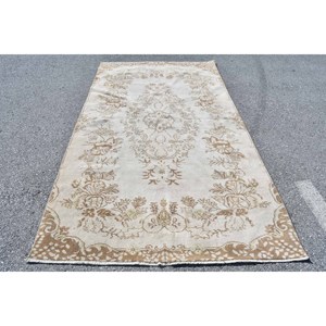 พรมขนแกะสไตล์ตุรกีโบราณสีเบจคลาสสิกขนาด5x9ฟุตพร้อมแผ่นรองยางมีความสูงสำหรับห้องนั่งเล่นห้องนอน - Product Image 1