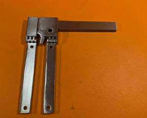 Renix International Juego de Instrumentos Quirúrgicos Manivela Manual de Acero Inoxidable, Retractor de Marco de Cirugía de Columna Vertebral, Base de Uso Hospitalario - Product Image 3