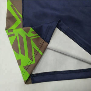 Meilleurs prix sur les nouveaux maillots de football américain personnalisés uniformes respirants et à manches courtes avec technologie de sublimation - Product Image 5