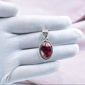 Collar con colgante de turquesa de Dalia Rosa hecho a mano en plata de ley con cadena ajustable de 18 pulgadas para ella - Product Image 1