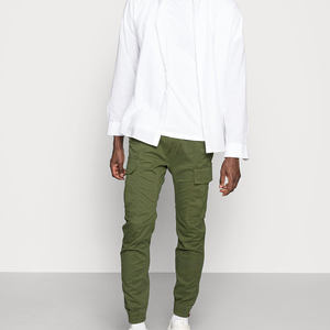 กางเกงคาร์โก้ผู้ชายน้ำหนักเบามีโลโก้ตามสั่ง - Product Image 4