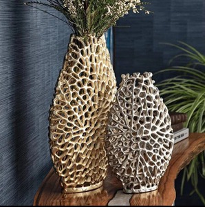 Florero de Metal hecho a mano de fábrica promocional Florero de Metal de estilo costero Precio al por mayor más vendido - Product Image 2