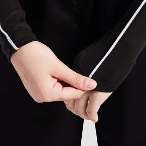 เสื้อยืดออกกำลังกายสีดำรุ่น Revive Active - Product Image 6